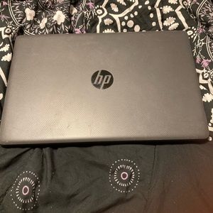 Black HP laptop